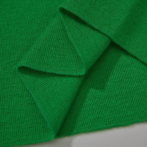 CHICJOC Green 100% Timeless Cashmere Sweater Size 40 - Picture 3 of 9